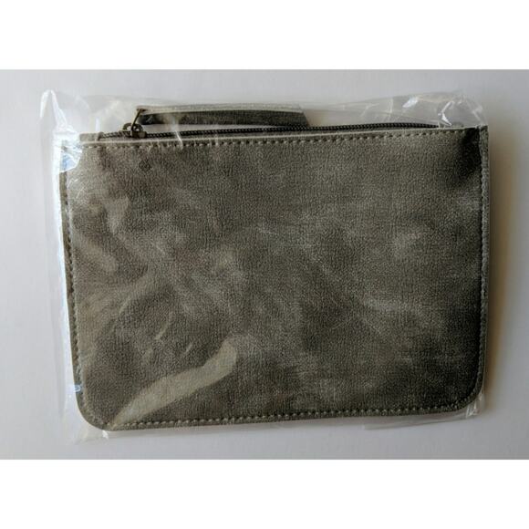 B-Low the Belt Gray Studded Tote - Size O/S - NWT - Picture 3 of 6